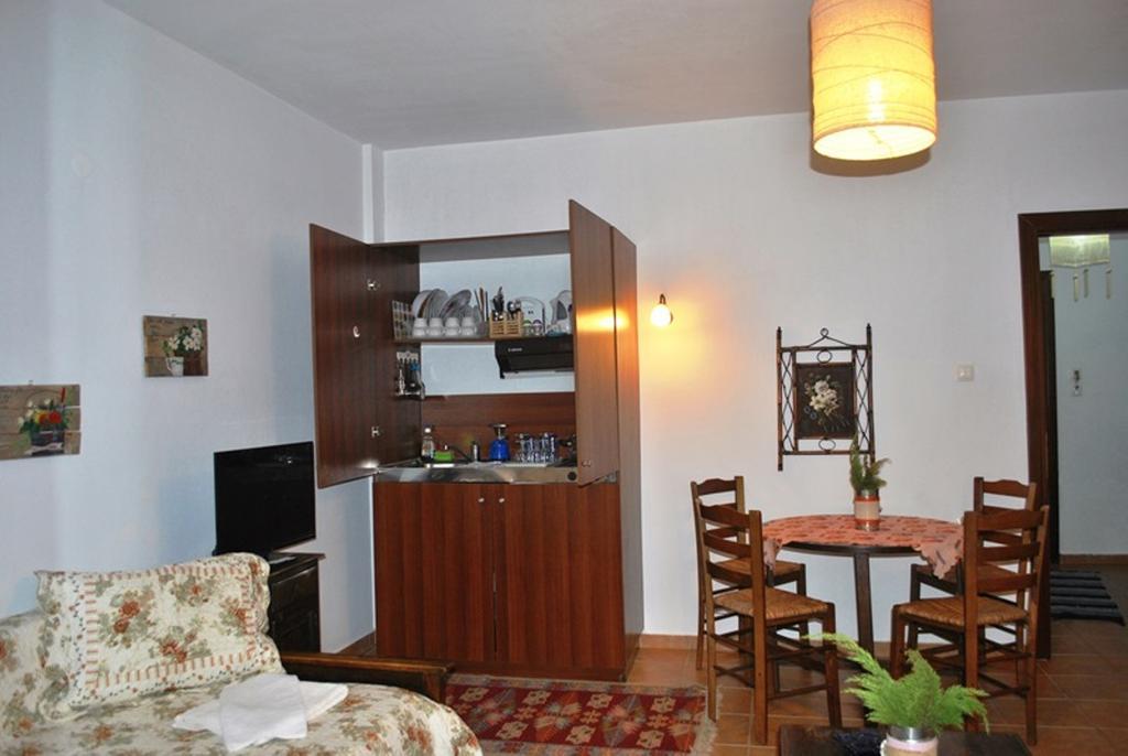 Archondissa Beach Aparthotel Thérma Kültér fotó